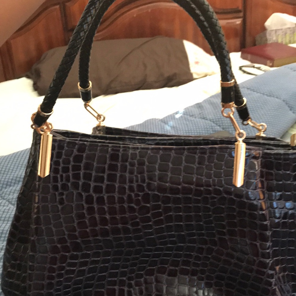 Pattern leather purse - Picture 2 of 6